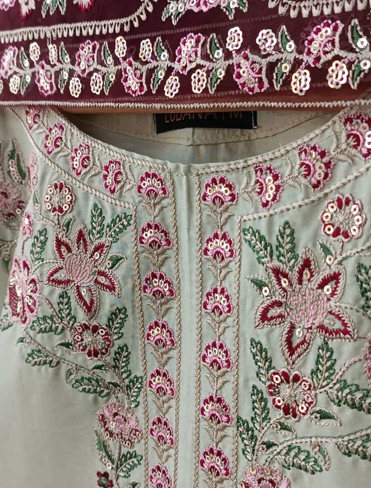 Nisa Beige